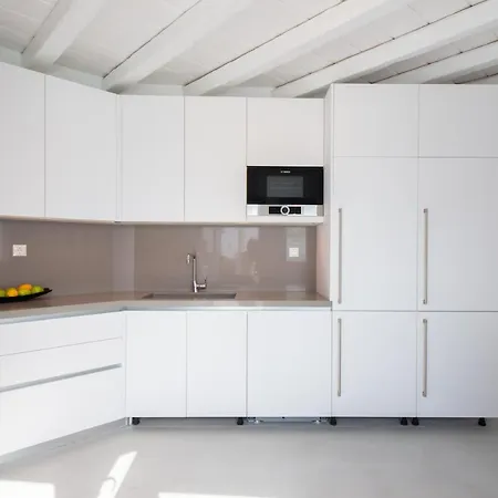 Isabella - Psarou Villa *