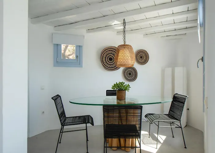 Isabella - Psarou * Psarou (Mykonos)